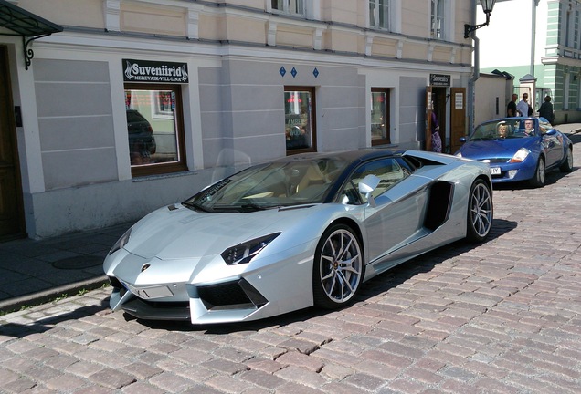 Lamborghini Aventador LP700-4 Roadster