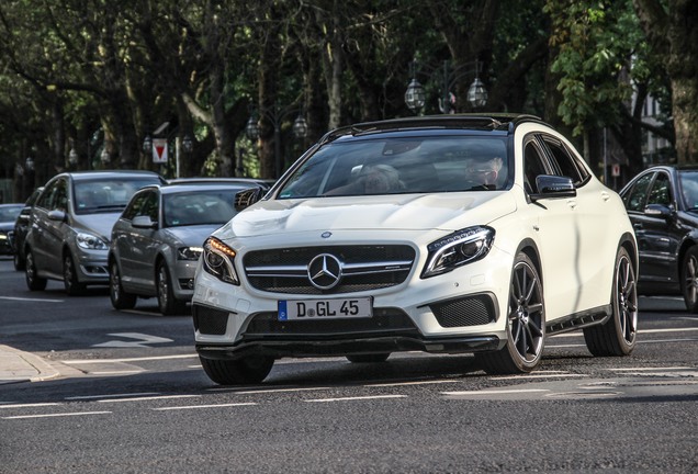 Mercedes-Benz GLA 45 AMG X156