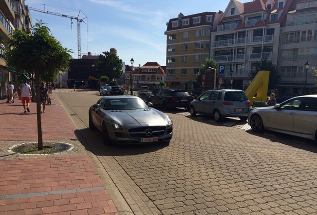 Mercedes-Benz SLS AMG