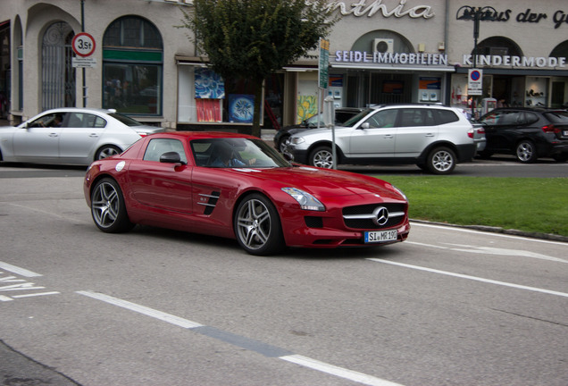 Mercedes-Benz SLS AMG