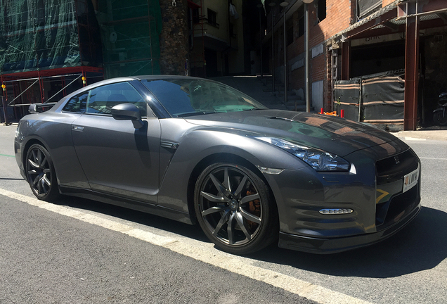 Nissan GT-R 2013