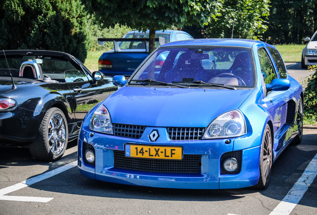 Renault Clio V6 Phase II