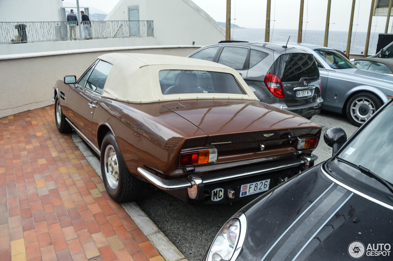 Aston Martin V8 Volante 1979-1989