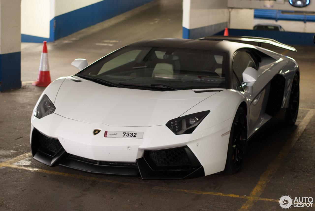 Lamborghini Aventador LP700-4