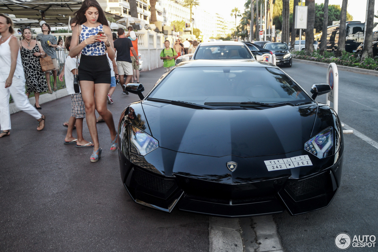 Lamborghini Aventador LP700-4