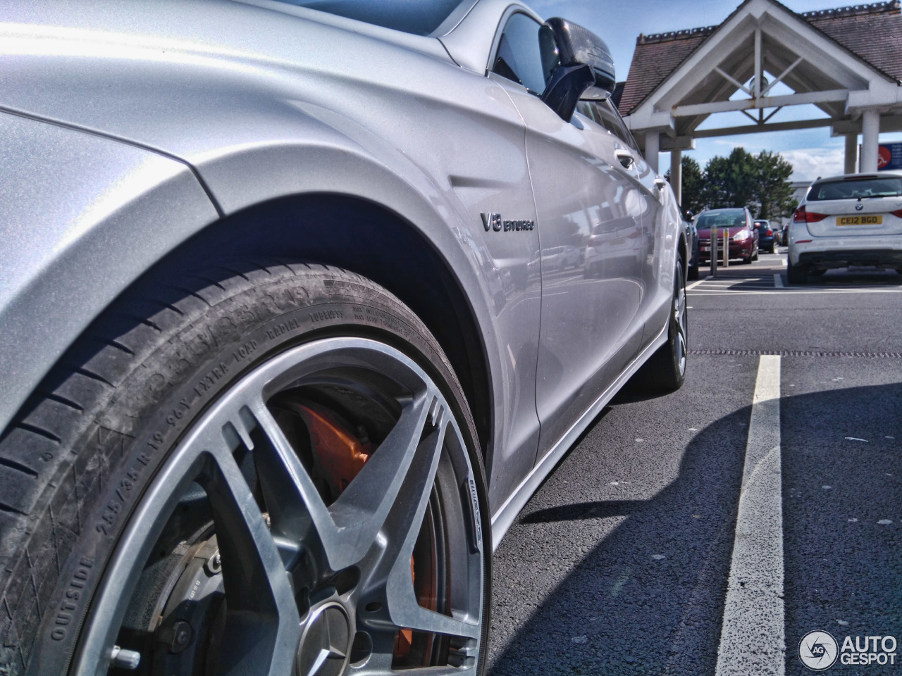 Mercedes-Benz CLS 63 AMG X218 Shooting Brake