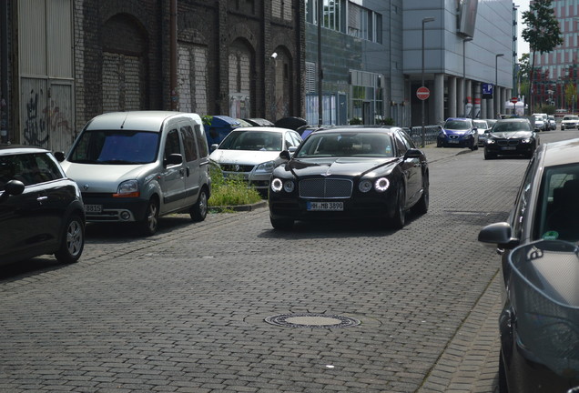 Bentley Flying Spur V8