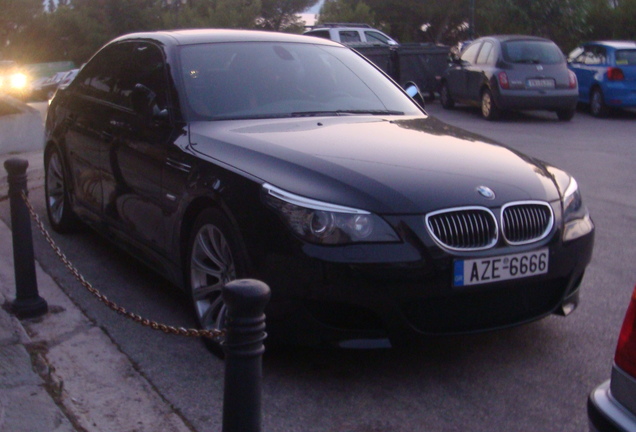 BMW M5 E60 2005