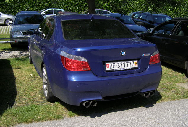 BMW M5 E60 2005