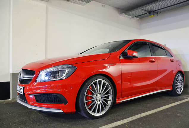 Mercedes-Benz A 45 AMG