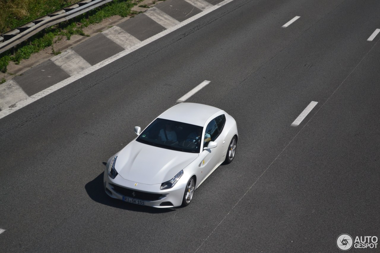 Ferrari FF