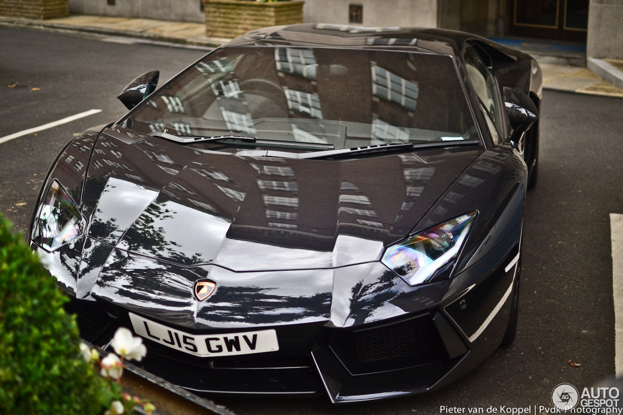 Lamborghini Aventador LP700-4