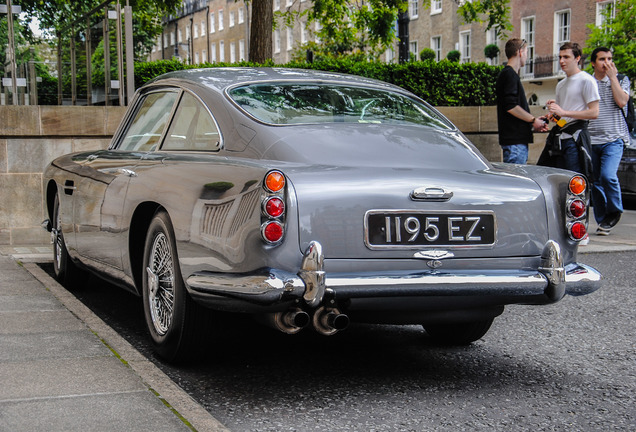 Aston Martin DB4