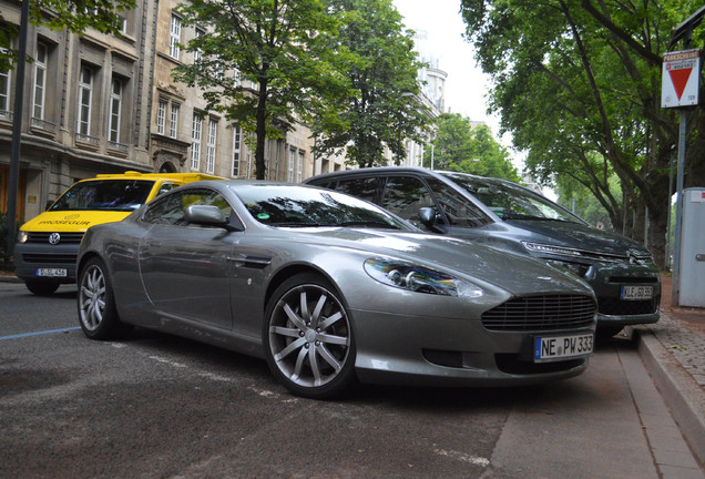 Aston Martin DB9