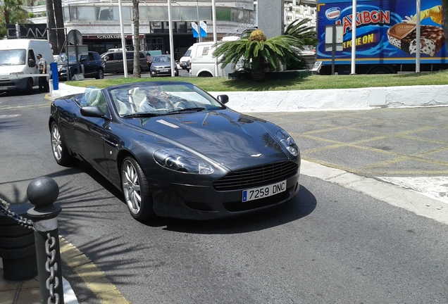 Aston Martin DB9 Volante