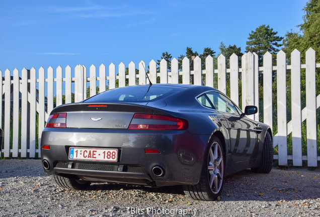 Aston Martin V8 Vantage