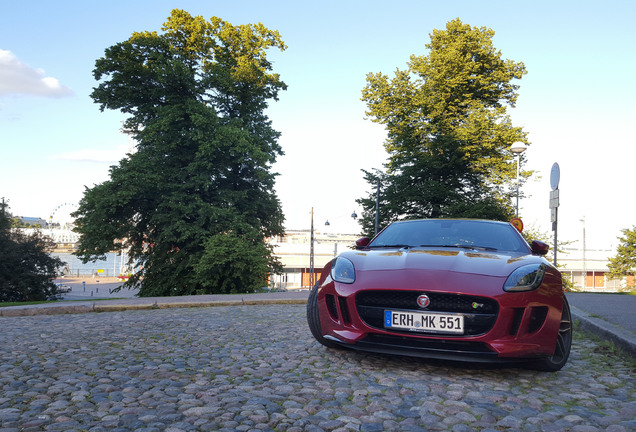 Jaguar F-TYPE R Coupé