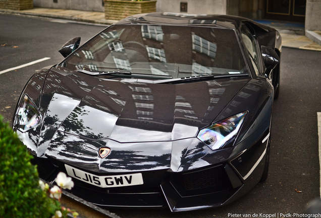 Lamborghini Aventador LP700-4