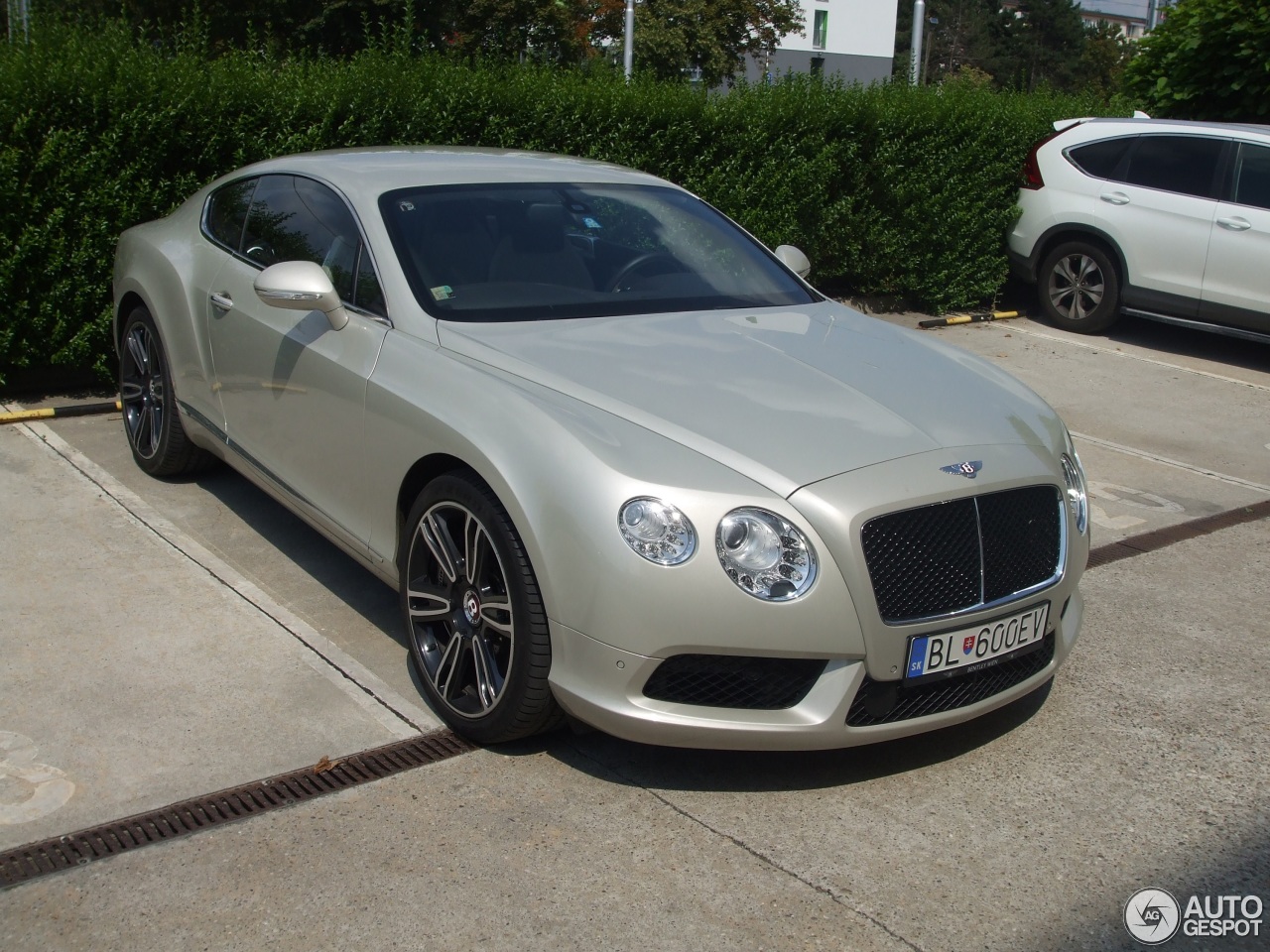 Bentley Continental GT V8