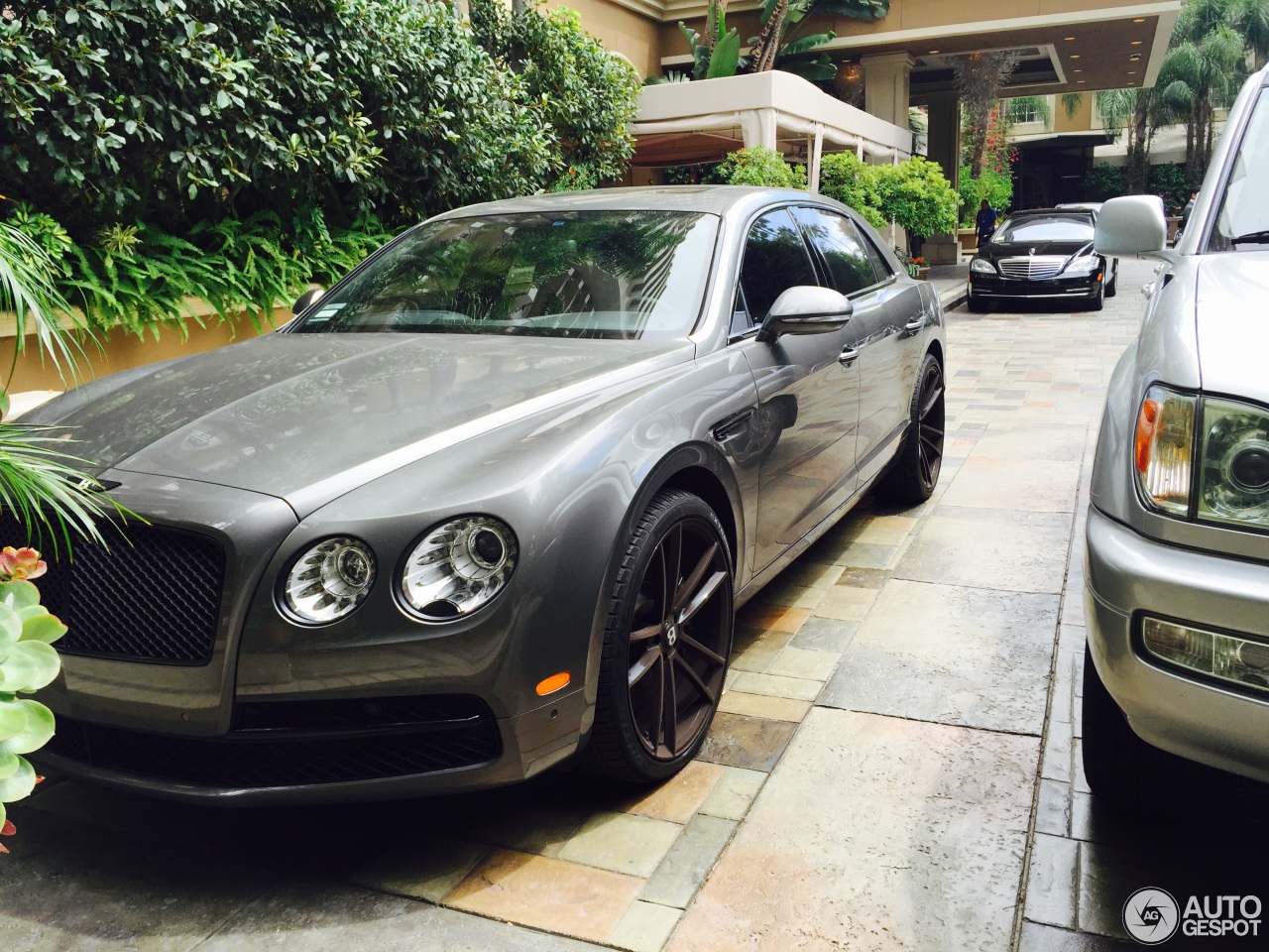 Bentley Flying Spur W12