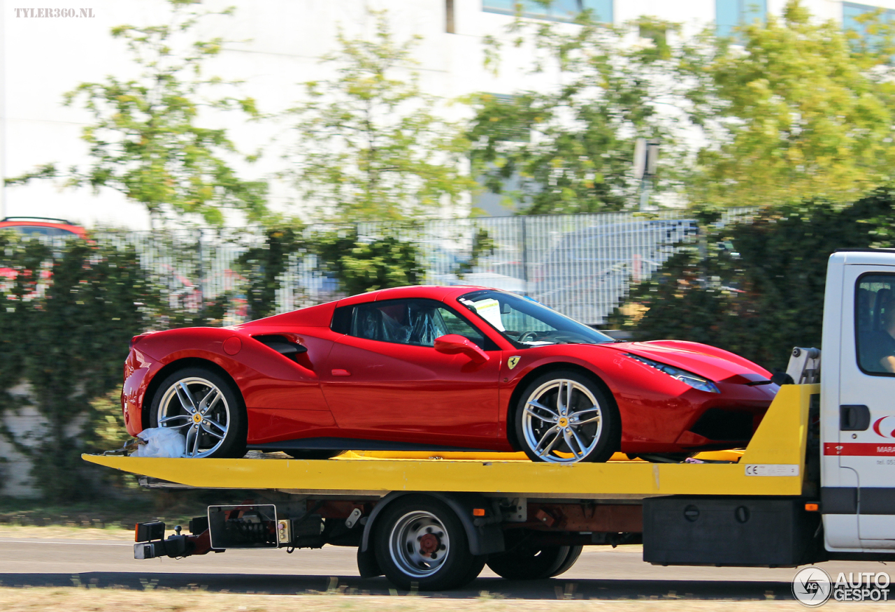 Ferrari 488 Spider