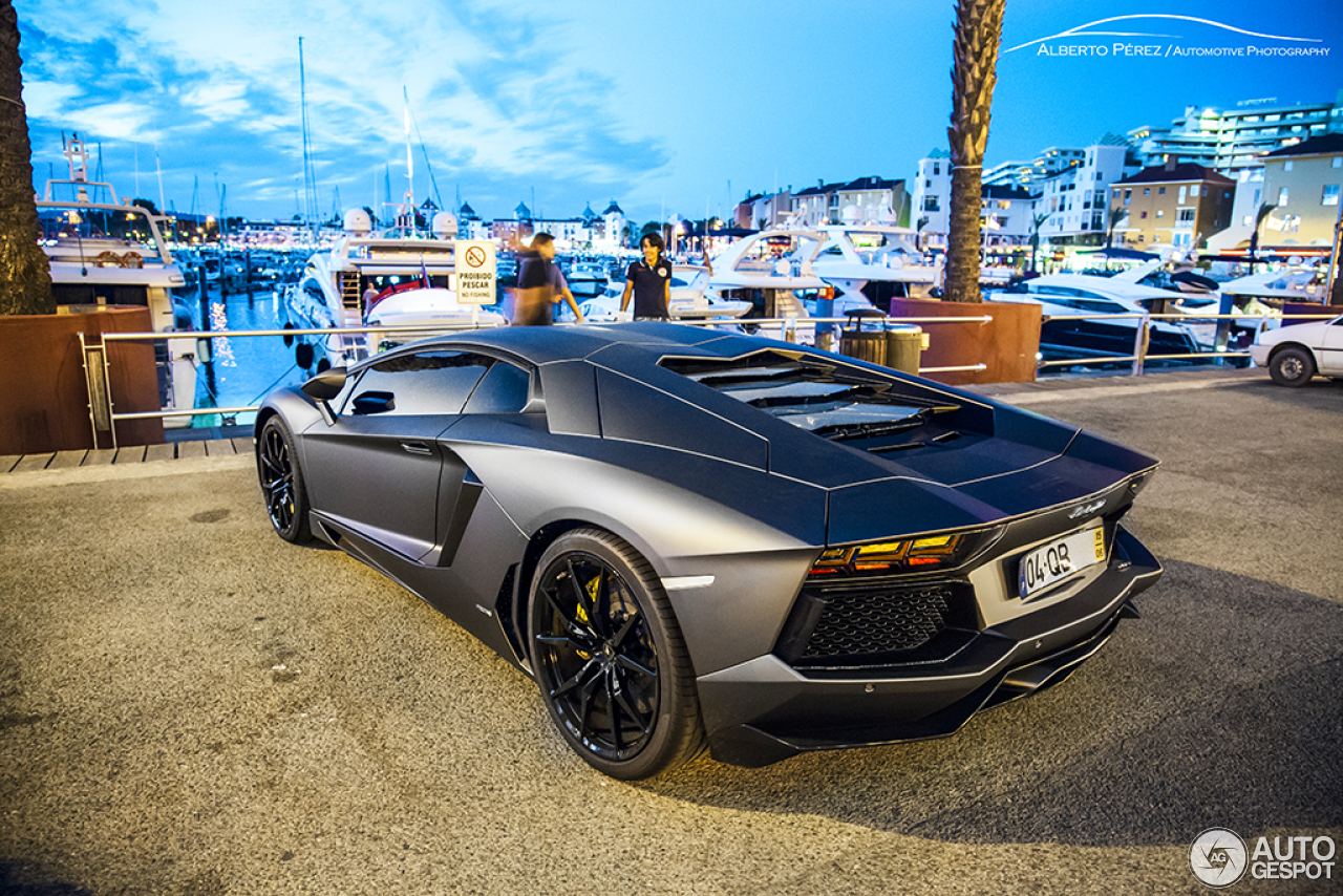 Lamborghini Aventador LP700-4