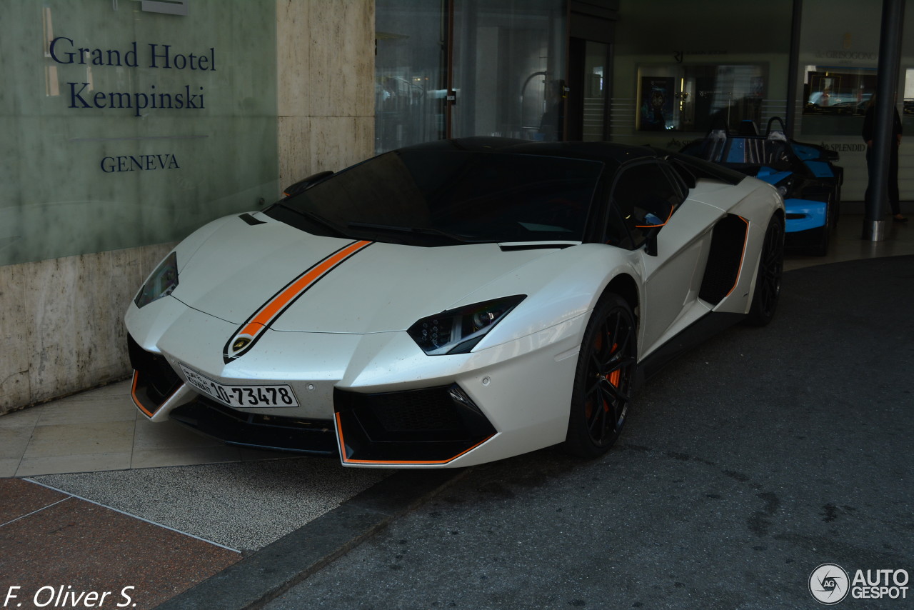 Lamborghini Aventador LP700-4 Roadster