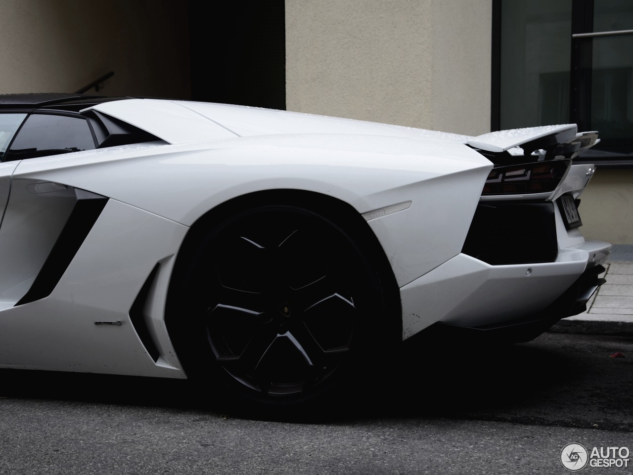 Lamborghini Aventador LP700-4 Roadster