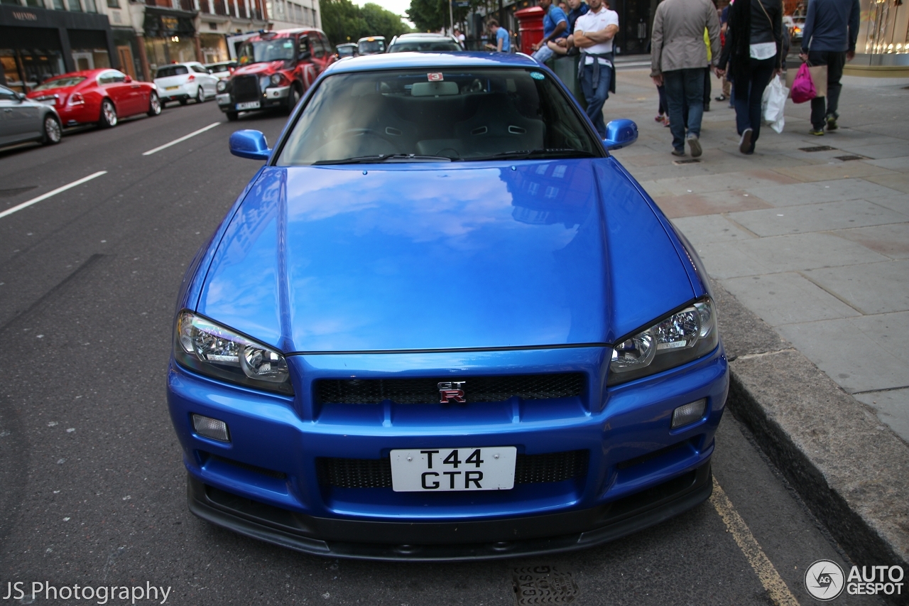 Nissan Skyline R34 GT-R V-Spec