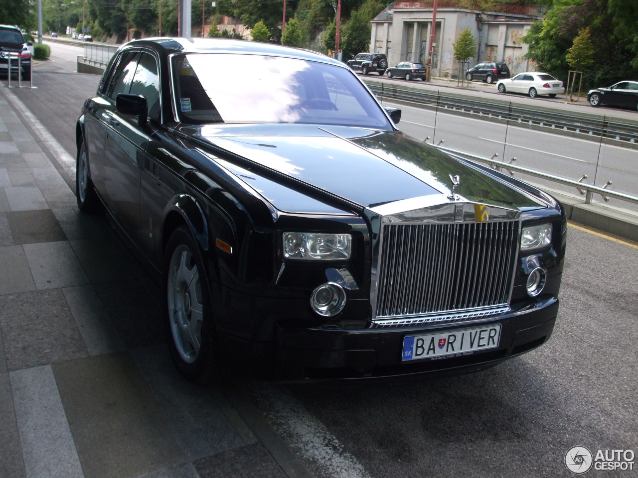 Rolls-Royce Phantom Black