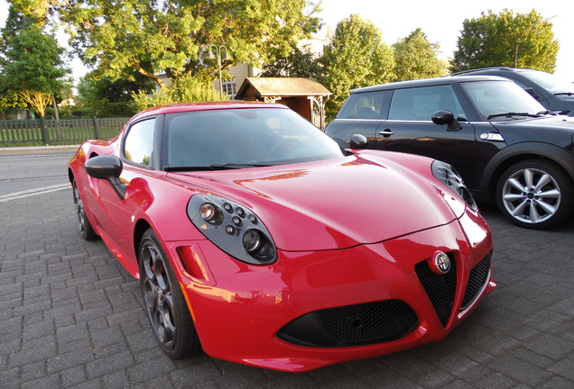 Alfa Romeo 4C Launch Edition