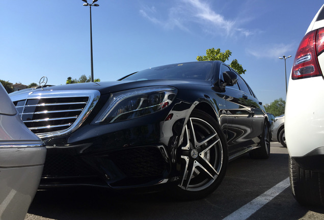 Mercedes-Benz S 63 AMG V222