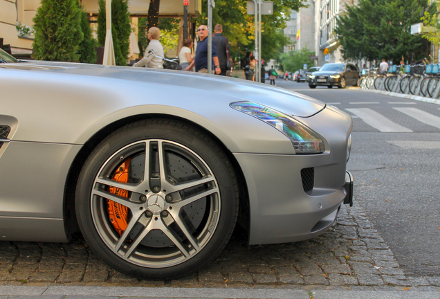 Mercedes-Benz SLS AMG