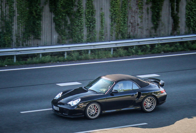 Porsche 996 Turbo Cabriolet