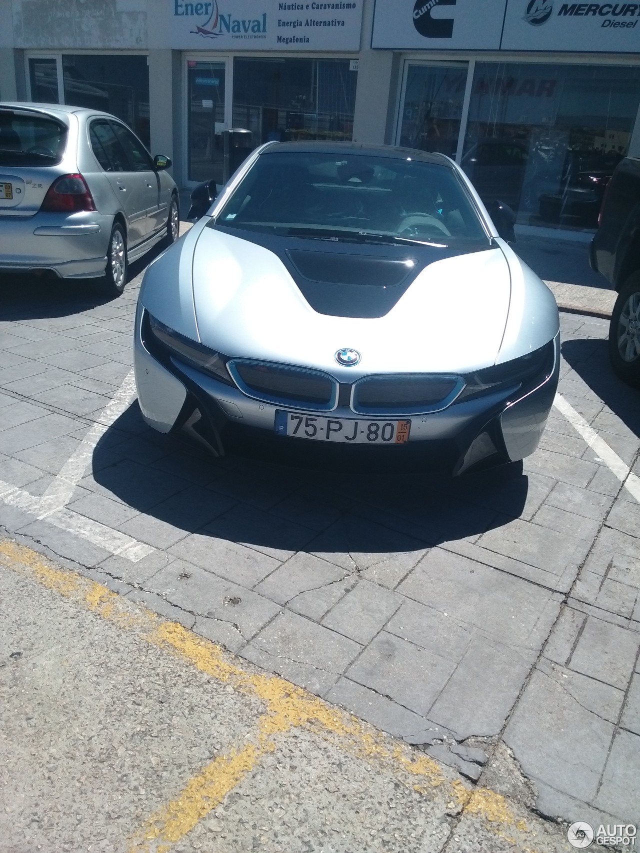 BMW i8