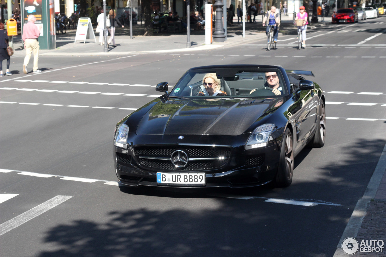 Mercedes-Benz SLS AMG GT Roadster Final Edition