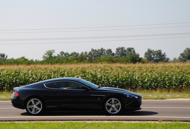 Aston Martin DB9