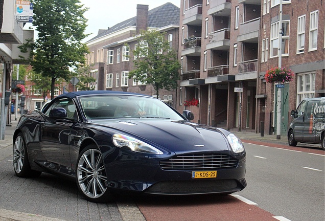 Aston Martin DB9 Volante 2013