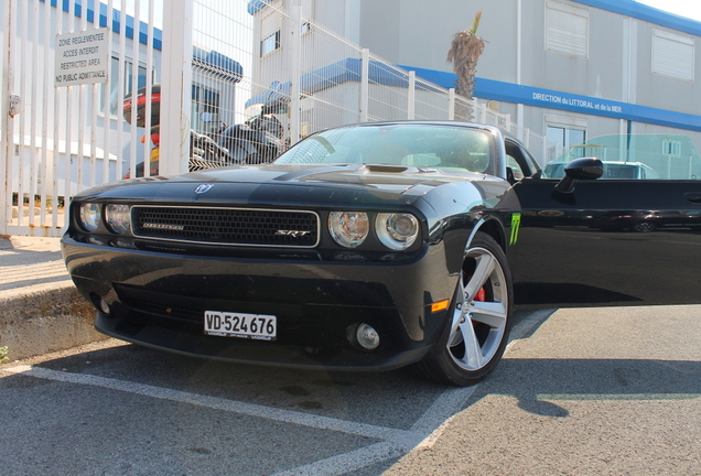 Dodge Challenger SRT-8