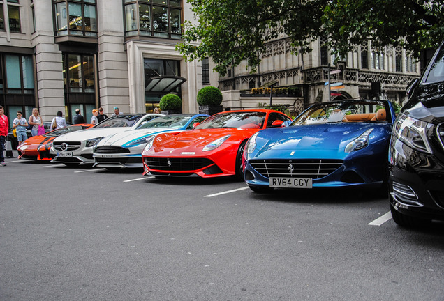 Ferrari California T