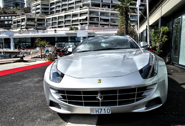 Ferrari FF