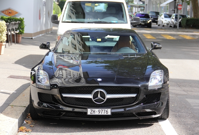 Mercedes-Benz SLS AMG