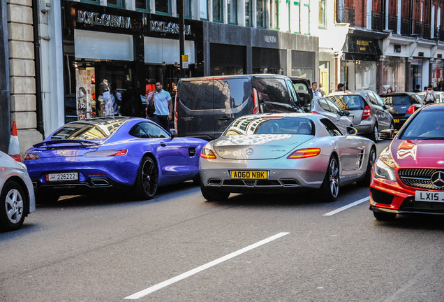 Mercedes-Benz SLS AMG