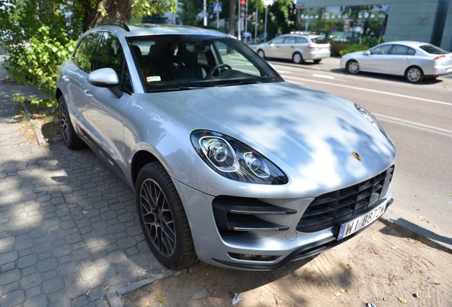 Porsche 95B Macan Turbo