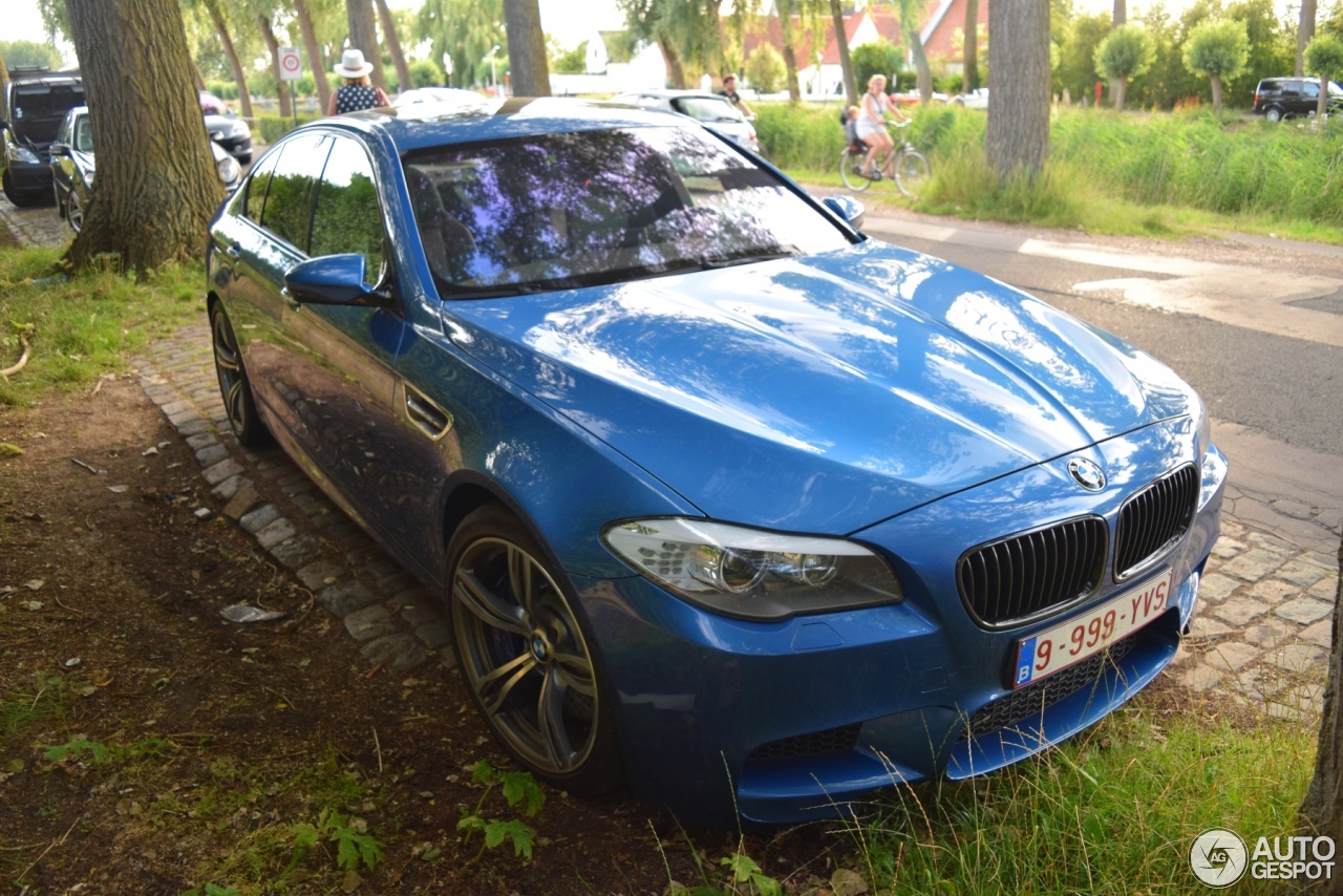 BMW M5 F10 2011