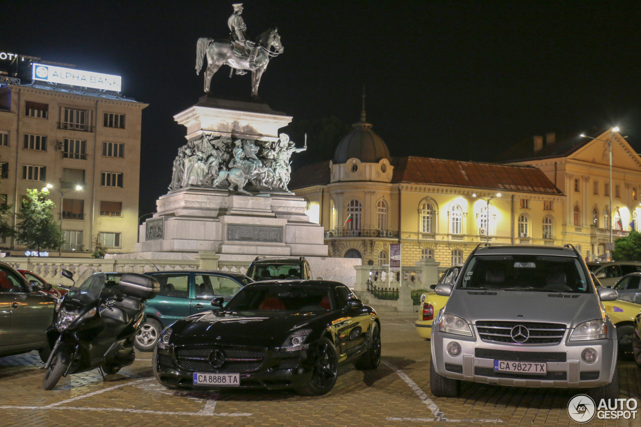 Mercedes-Benz SLS AMG