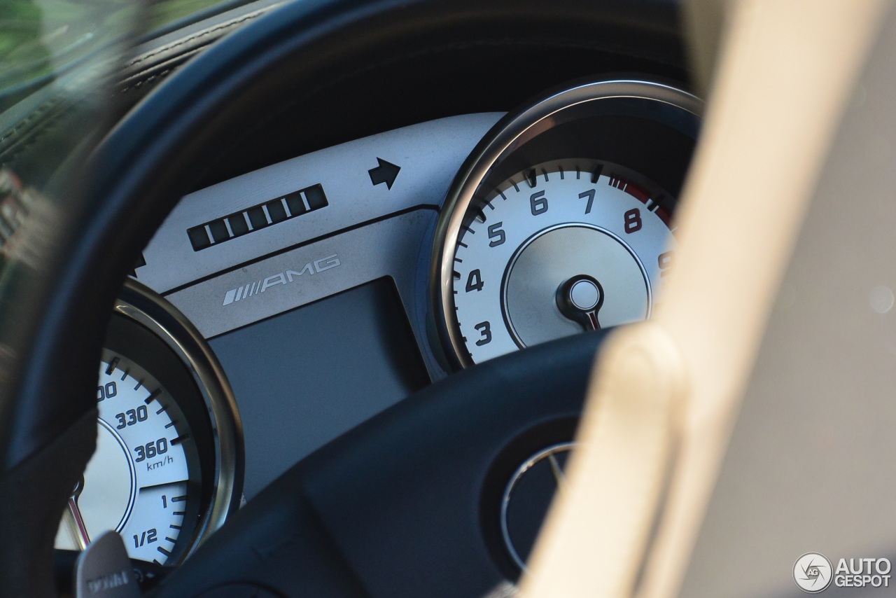 Mercedes-Benz SLS AMG Roadster