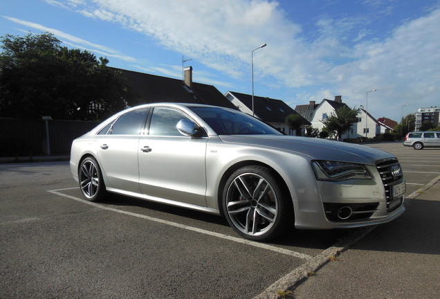 Audi S8 D4