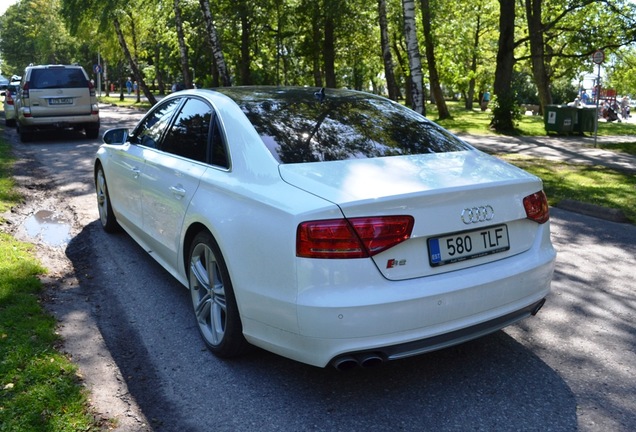 Audi S8 D4