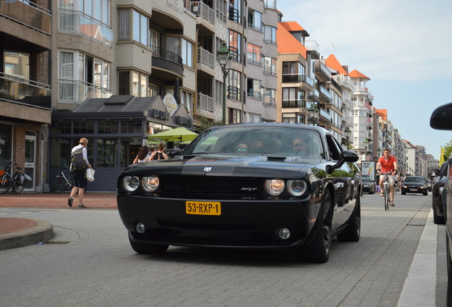 Dodge Challenger SRT-8